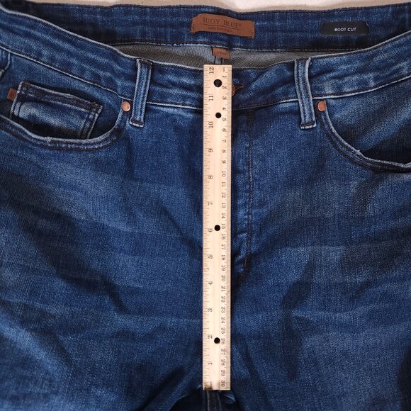 Judy Blue Tummy Control Bootcut Blue Jeans Womens 20W Short Denim Pants FLAWS - Picture 8 of 16